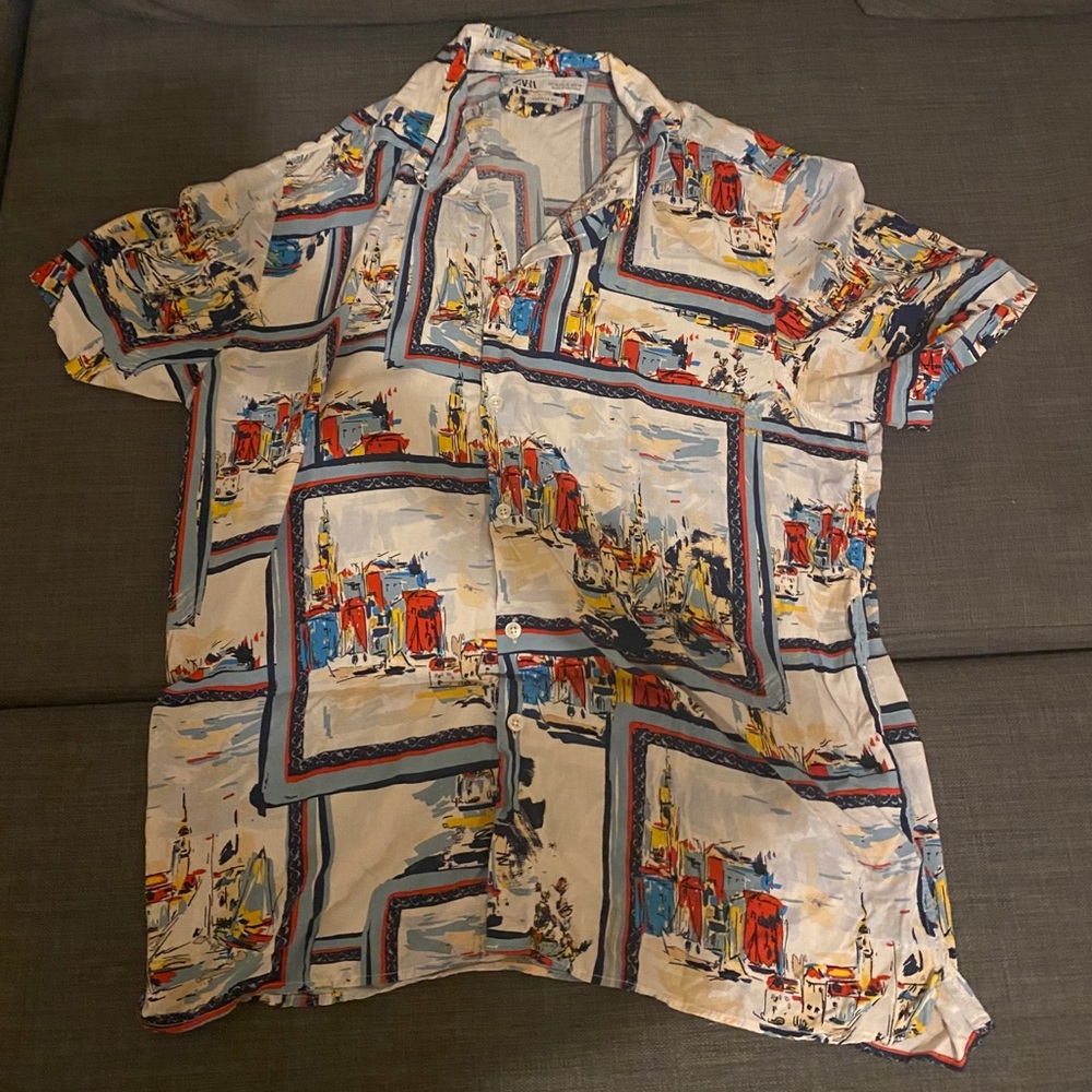 Short sleeve button down Zara XL print shirt